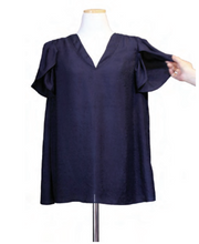 Load image into Gallery viewer, [DK SHOP] UNIQREAT Korean Punggi Ingeon Blouse (Flower sleeve)
