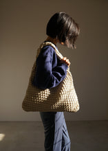 Load image into Gallery viewer, KWANI Textured Hobo Bag Vanlla
