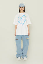 이미지를 갤러리 뷰어에 로드 , TARGETTO Heart Logo Spray Tee Shirt White
