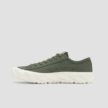 Load image into Gallery viewer, AGE SNEAKERS Cut Camouflage Sage
