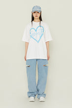 이미지를 갤러리 뷰어에 로드 , TARGETTO Side Slit Denim Pants Light Indigo (NMIXX Jiwoo&#39;s pick)
