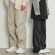 Load image into Gallery viewer, POSE GANCH Match All White Sneakers

