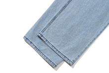 Load image into Gallery viewer, TARGETTO Side Slit Denim Pants Light Indigo (NMIXX Jiwoo&#39;s pick)
