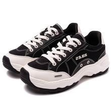 Load image into Gallery viewer, 23.65 V2 Vebe Sneakers Black
