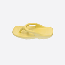 Load image into Gallery viewer, MULEBOY Square Z Flip Flop Yellow
