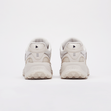 Load image into Gallery viewer, PIEBY Streaming Beige Sneakers
