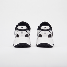 Load image into Gallery viewer, PIEBY Streaming Black Sneakers (Weki Meki Lucy, Yoon Ji-Sung Wear)
