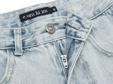 이미지를 갤러리 뷰어에 로드 , EMKM Signature Semi Wide Denim Pants Light Blue
