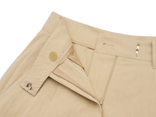 Load image into Gallery viewer, EMKM Bermuda Pants Camel
