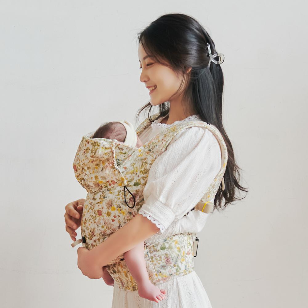 DMANGD ILLI BABY CARRIER WILD FLOWER